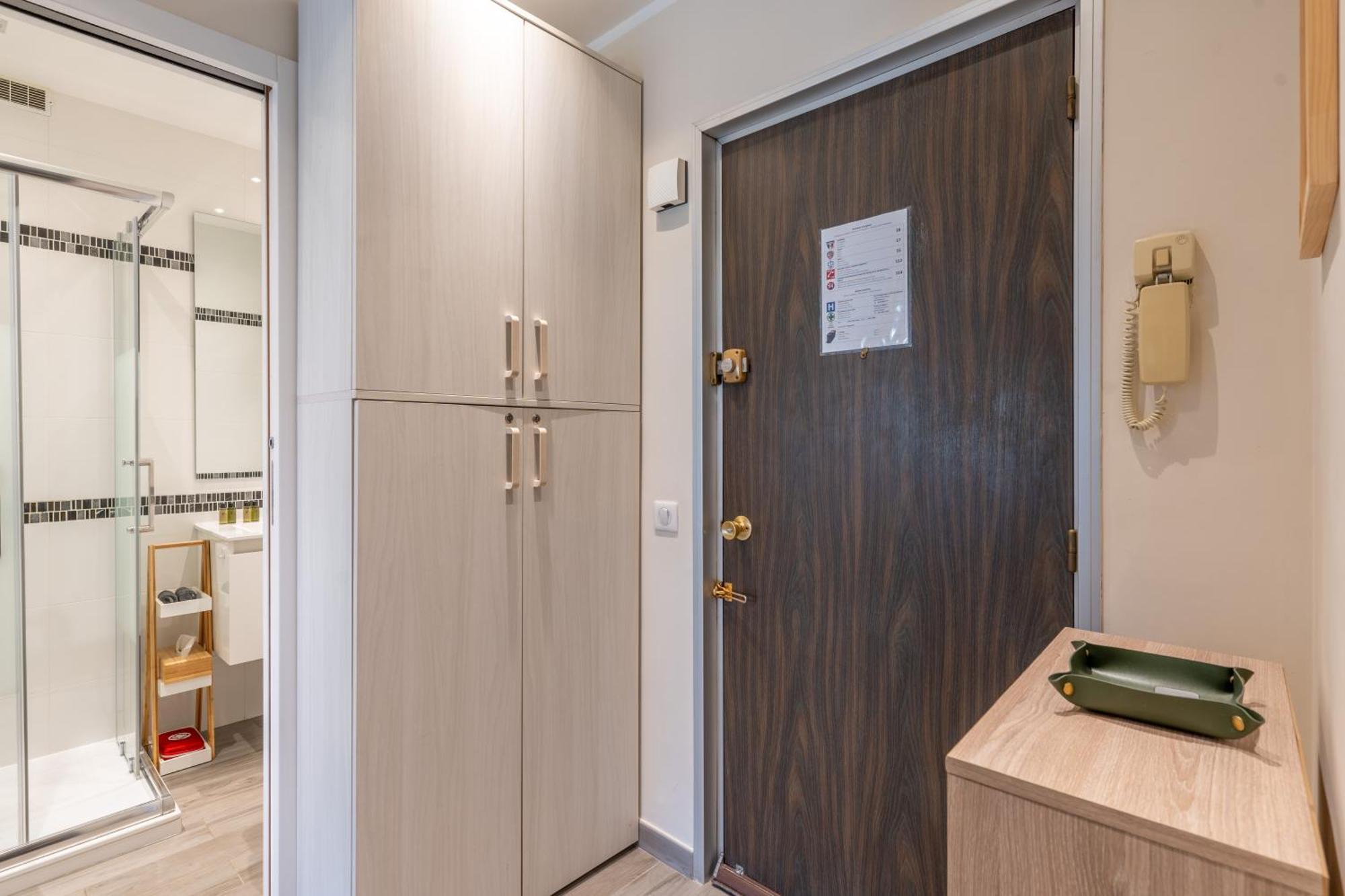 Fabuleux Appartement 2 Personnes Au Coeur De Menton, Climatise Et Proche Gares Routiere Et Sncf Exterior foto