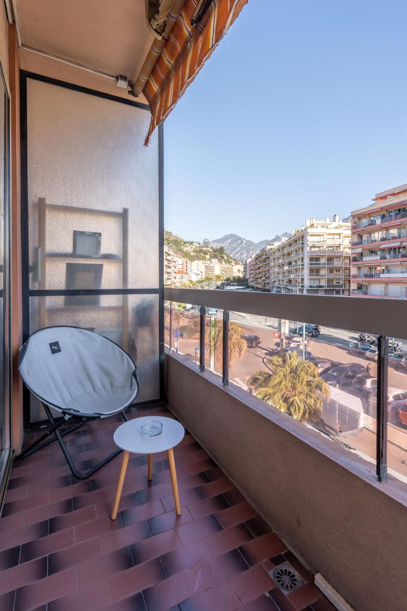 Fabuleux Appartement 2 Personnes Au Coeur De Menton, Climatise Et Proche Gares Routiere Et Sncf Exterior foto